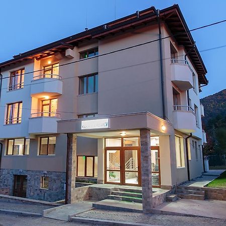 ספרבה בניה Family Hotel Relaxa מראה חיצוני תמונה